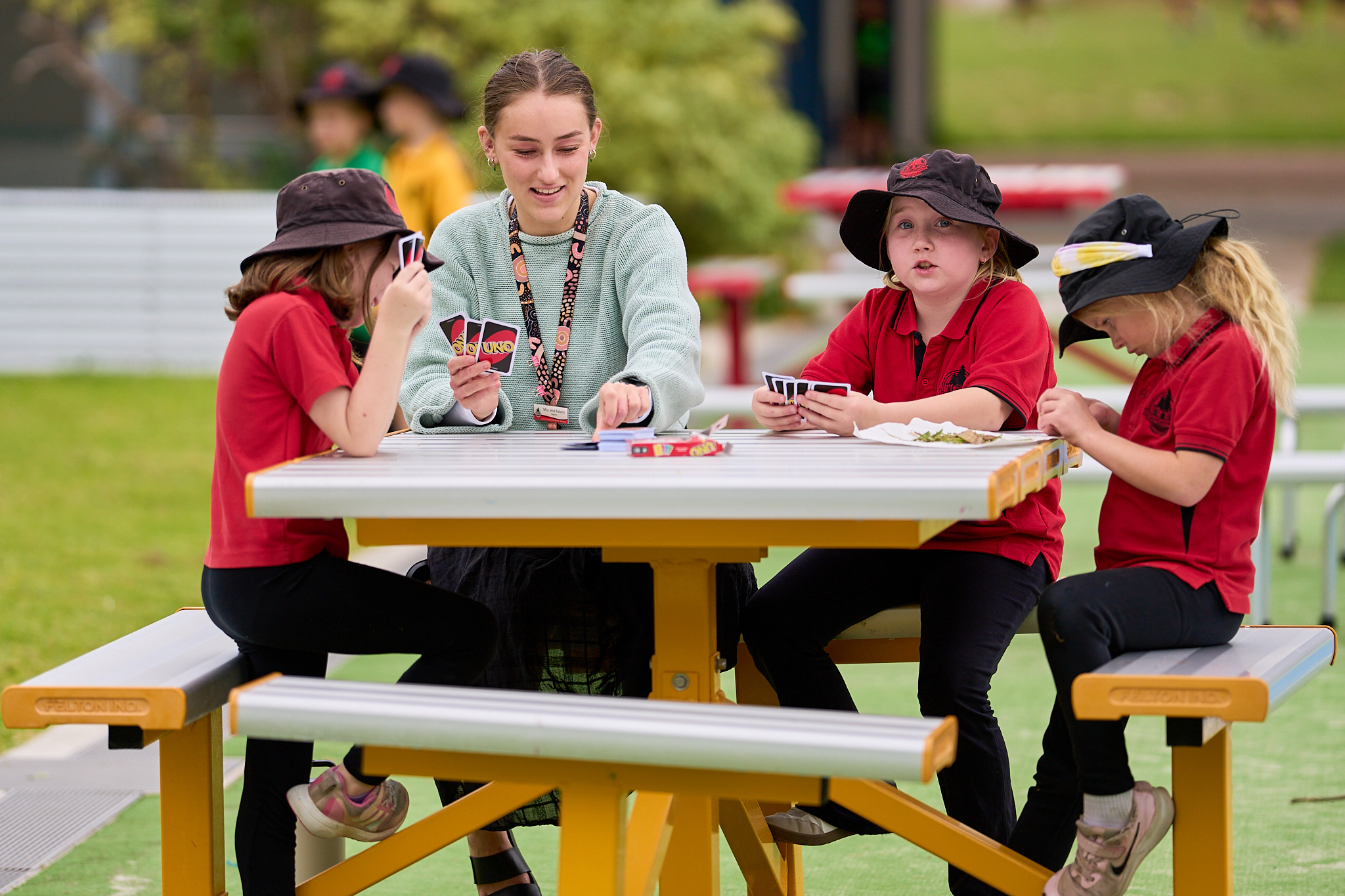 /uploaded_files/media/gallery/17731179746 Jena playing Uno 2.jpg